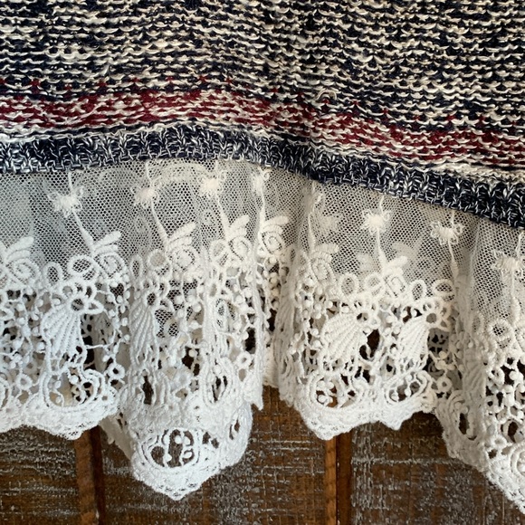 Jolt women’s sweater in blue white tan maroon lace size Large coastal boho - Picture 4 of 13